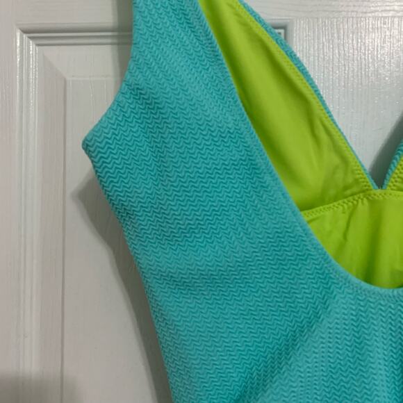 Seafolly NWT Slice Of Splice Deep V Neck One Piece Swimsuit Size 10 - Picture 7 of 10